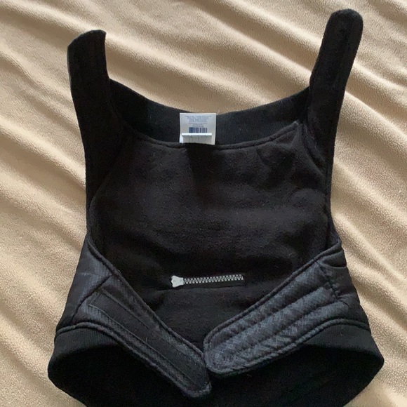 Size medium coat - Picture 3 of 3